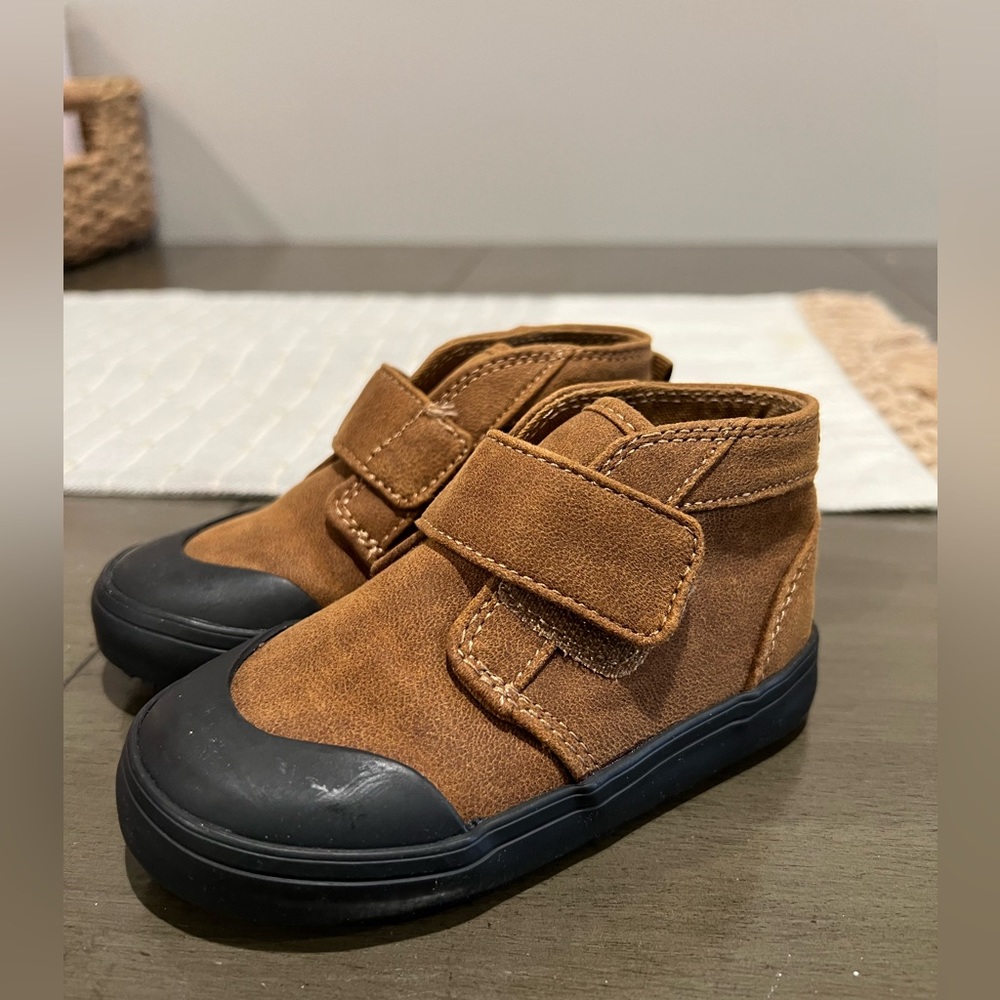 Old Navy Boots - Toddler Size 5 - Brown - NEW
